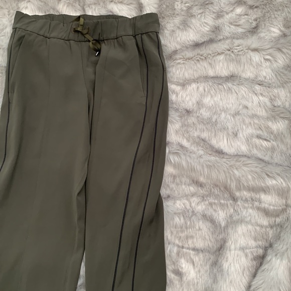 LULULEMON ON THE RIGHT TRACK Track Pant - Picture 8 of 12